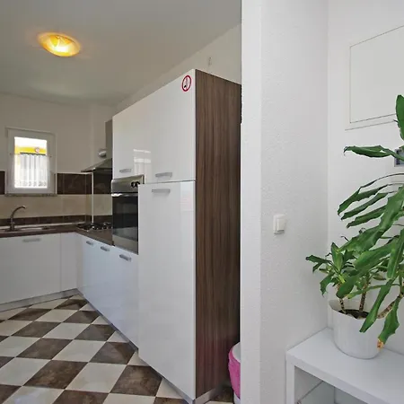 Διαμέρισμα Two-bedroom With Sea View 06